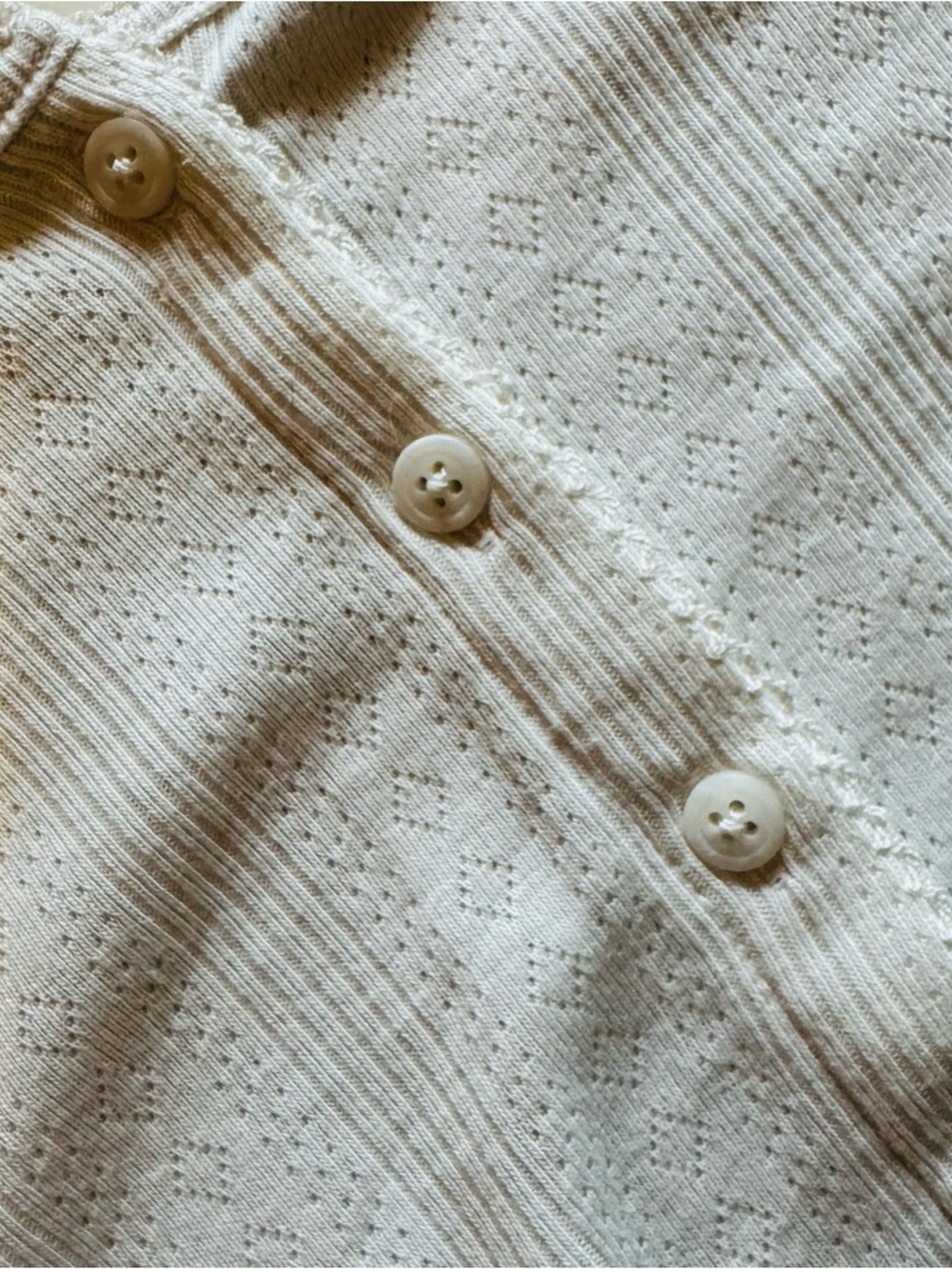 NWT Universal Thread Cream Ribbed Button-Front Women's Top Size M - Picture 7 of 7